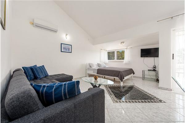 Apartment A2, for 4 persons