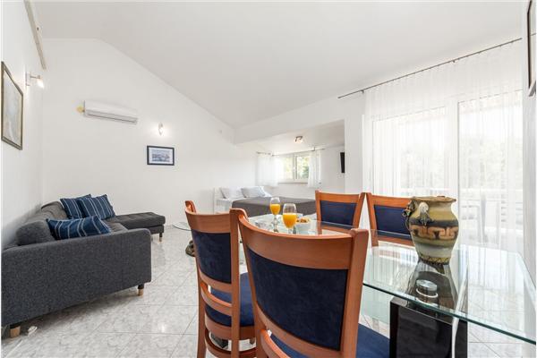 Apartment A2, for 4 persons