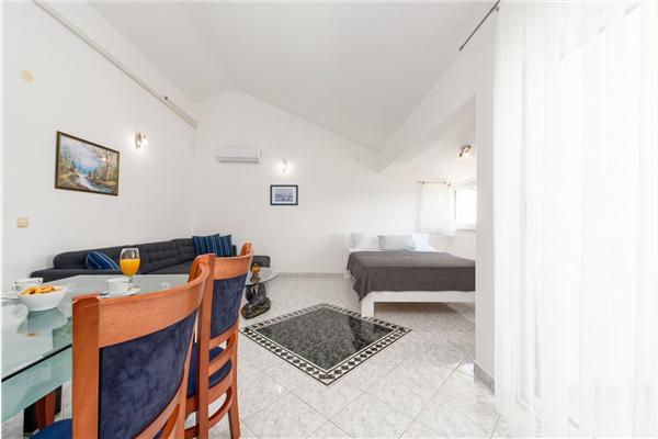 Apartment A2, for 4 persons
