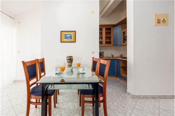 Apartment A2, for 4 persons