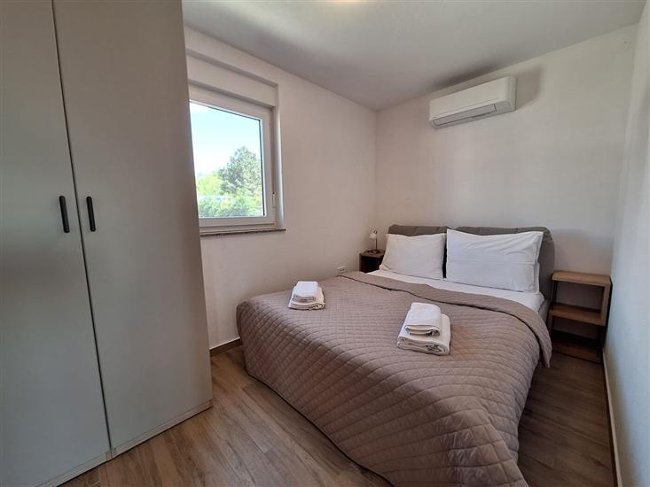 House K1, for 8 persons