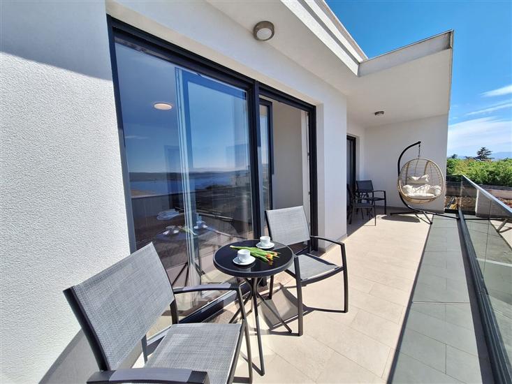 House K1, for 8 persons