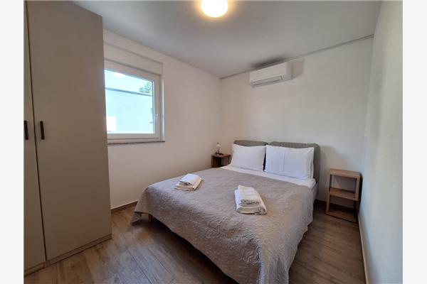 House K1, for 8 persons