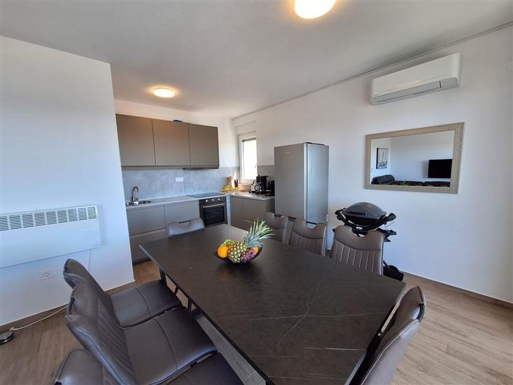 House K1, for 8 persons