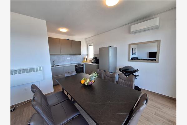 House K1, for 8 persons
