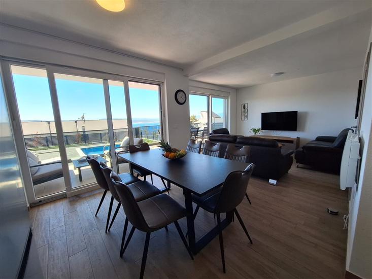 House K1, for 8 persons