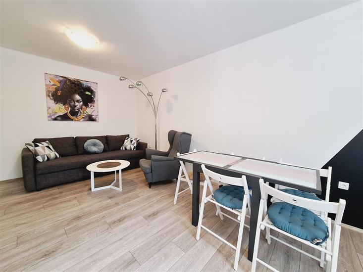 Apartment A1, for 5 persons