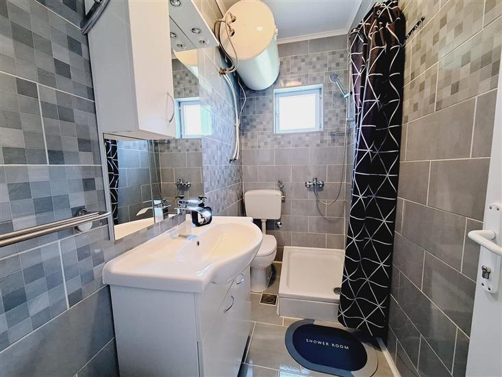 Apartment A1, for 5 persons