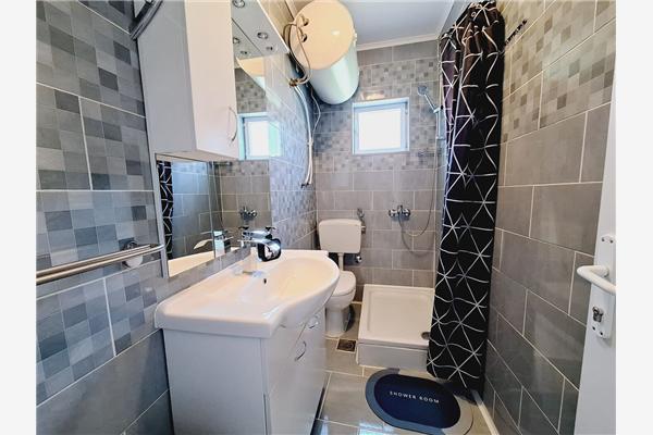 Apartment A1, for 5 persons