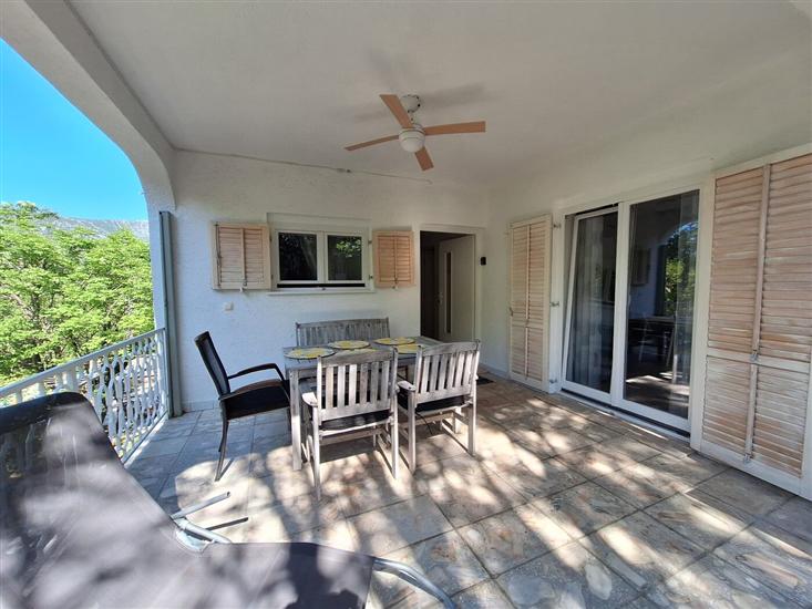 Apartment A1, for 5 persons