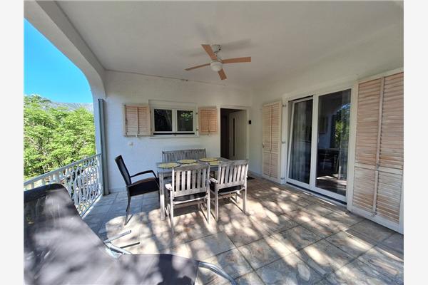 Apartment A1, for 5 persons