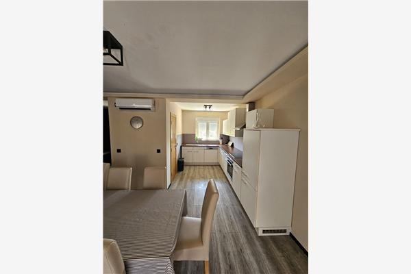 House K1, for 8 persons