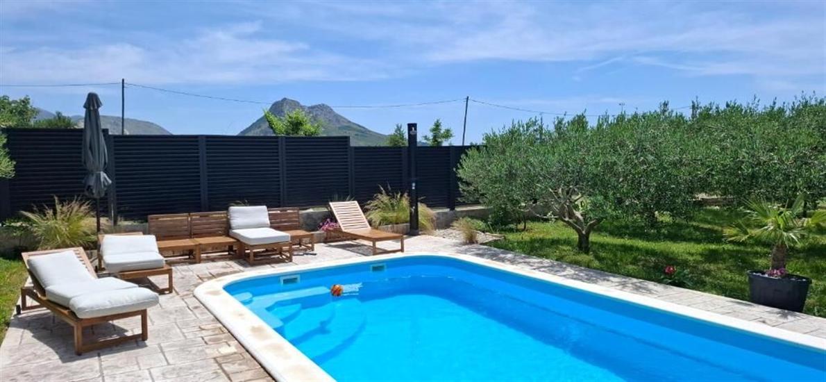 House Villa Olives Garden