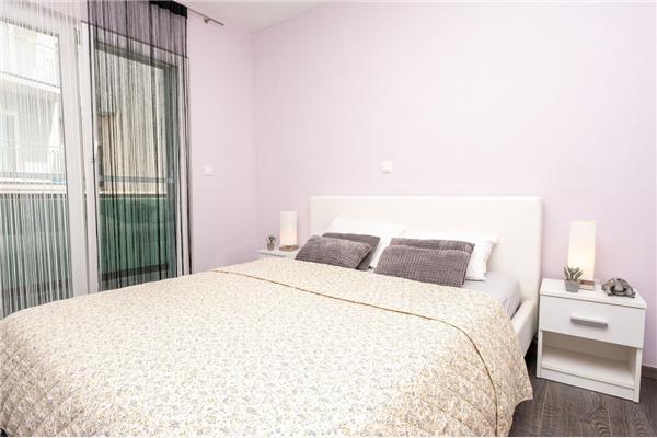 Apartment A9, for 6 persons