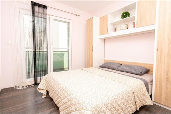 Apartment A9, for 6 persons