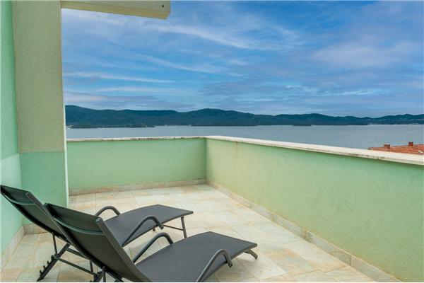 Apartment A9, for 6 persons