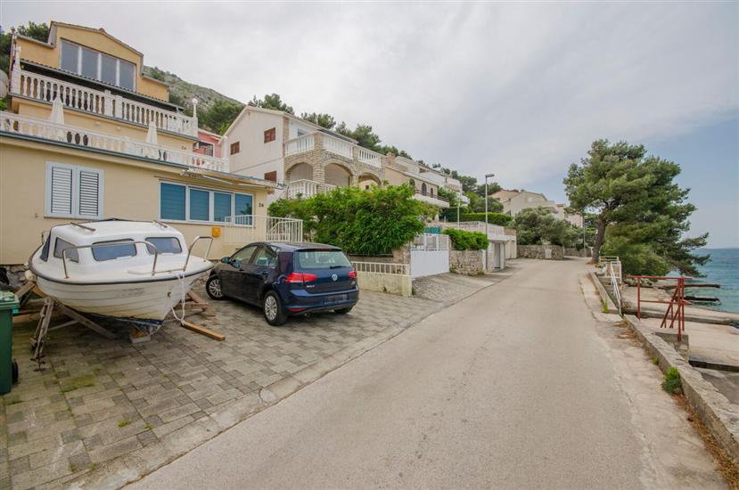 Apartment Seafront