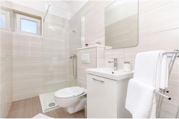 Apartment A2, for 3 persons