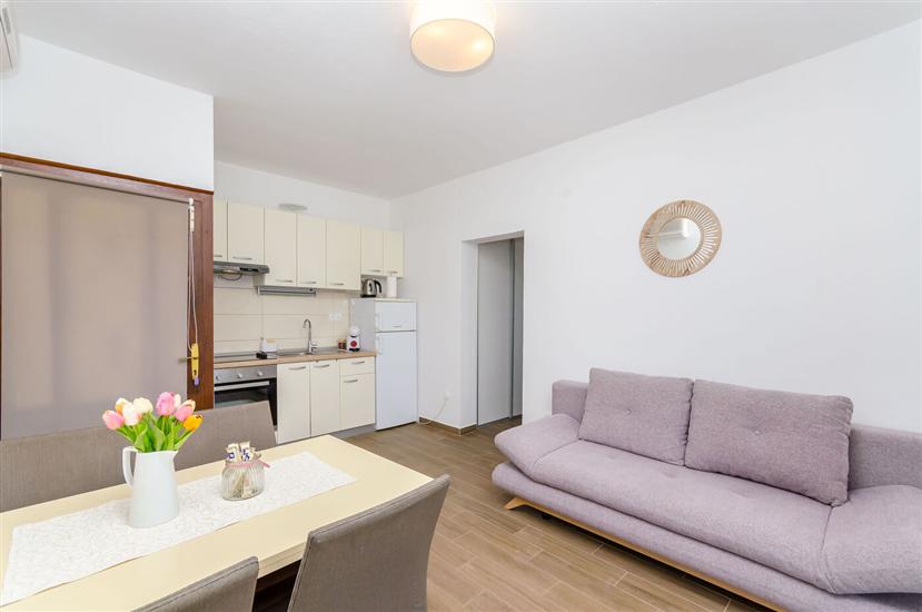 Apartment A2, for 3 persons