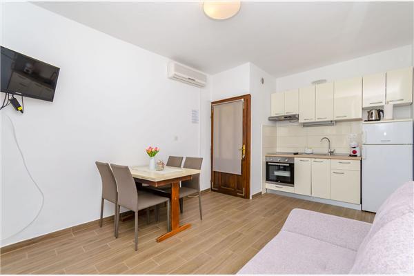 Apartment A2, for 3 persons