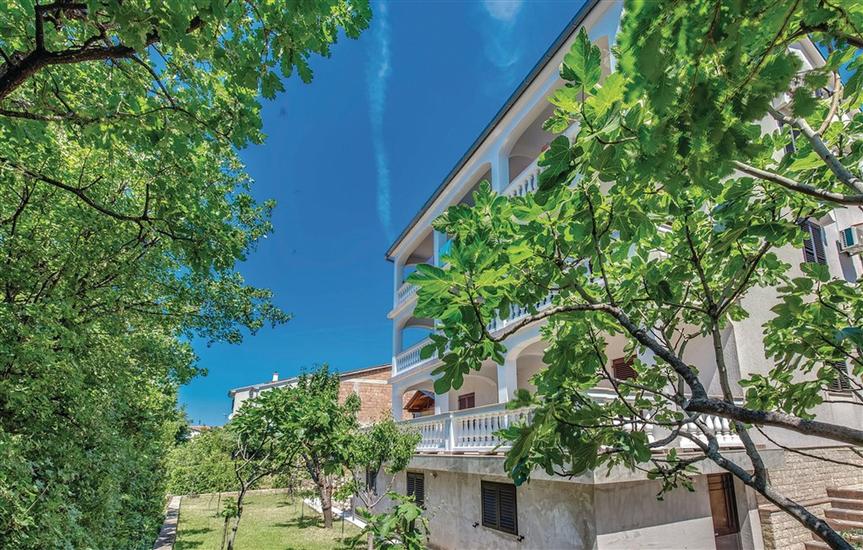 Apartments Skulin