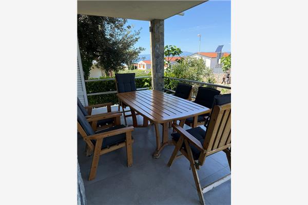 Apartman A2, na 5 osebe