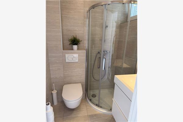 Apartman A2, na 5 osebe