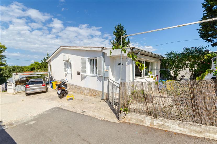 Apartmaj Close to the beach