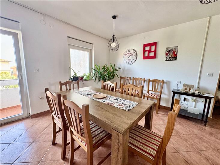 Apartman A1, na 8 osebe