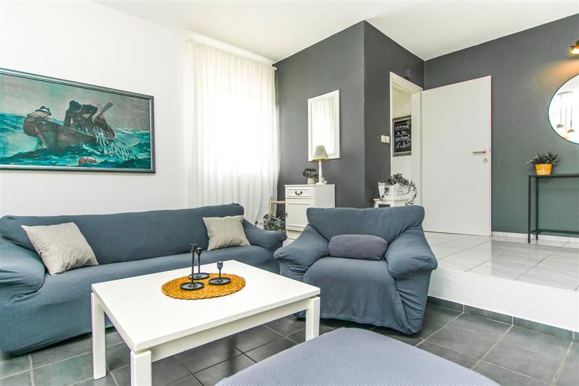 House K1, for 8 persons