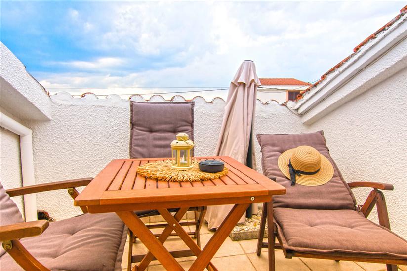 House K1, for 8 persons