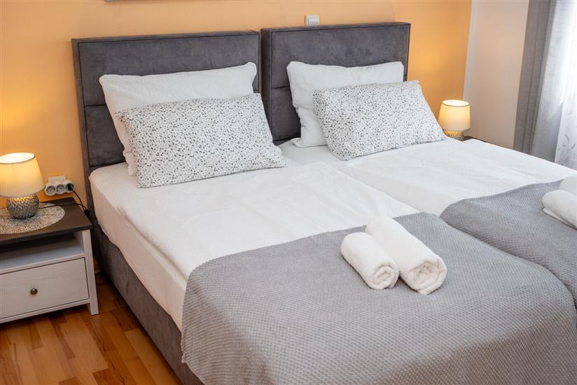 Apartman A2, na 6 osebe