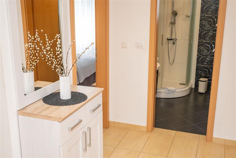 Apartman A2, na 6 osebe