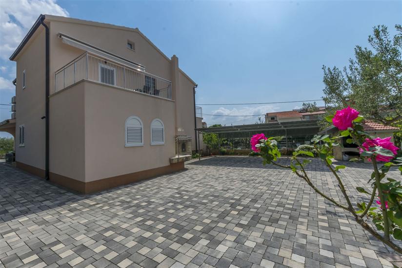 Apartmaji Mir