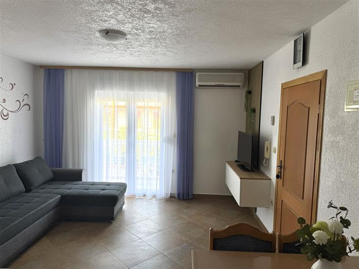 Apartment A2, for 4 persons