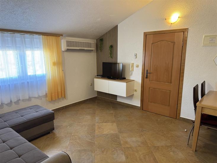 Apartment A5, for 4 persons