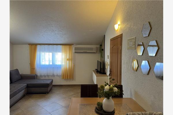 Apartment A5, for 4 persons