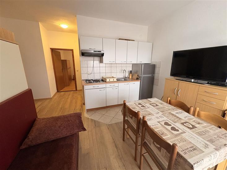 Apartment A4, for 3 persons