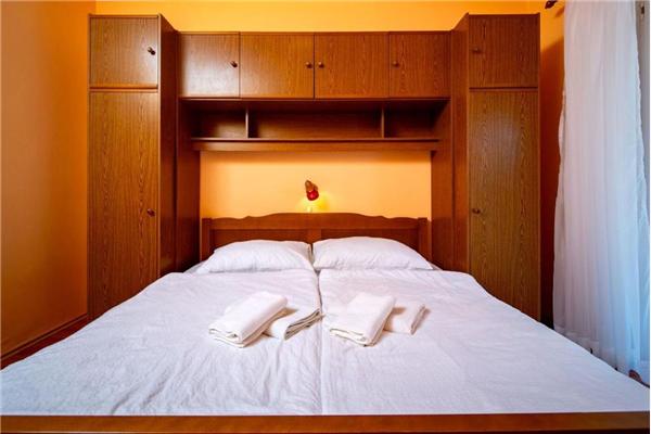 Apartment A3, for 6 persons