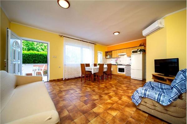 Apartment A3, for 6 persons