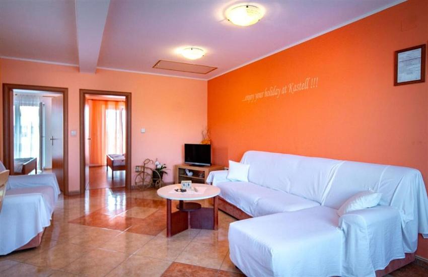 Apartment A4, for 6 persons