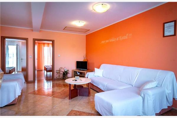 Apartment A4, for 6 persons
