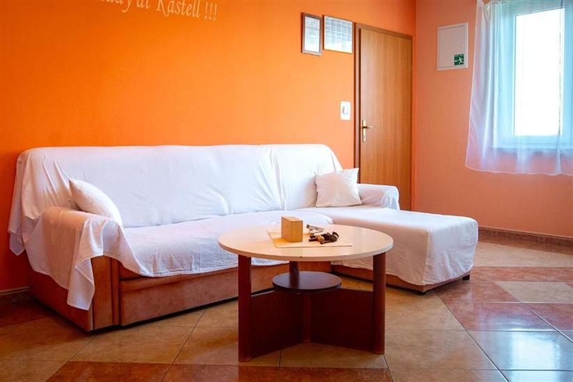 Apartment A4, for 6 persons