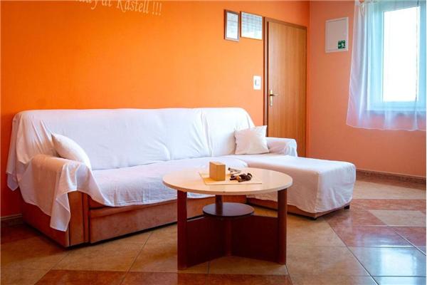 Apartment A4, for 6 persons