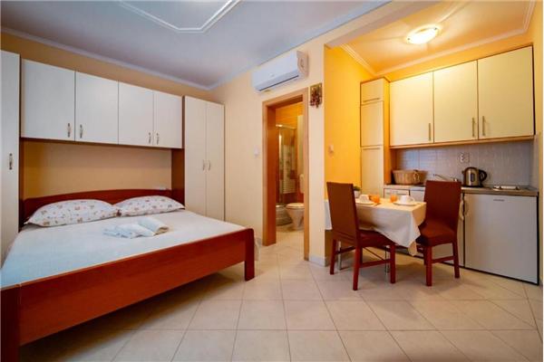 Apartment A5, for 3 persons