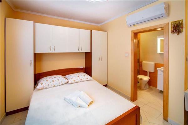 Apartment A5, for 3 persons