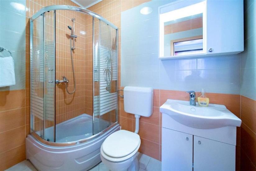 Apartment A5, for 3 persons