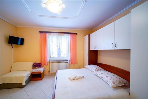 Apartment A5, for 3 persons