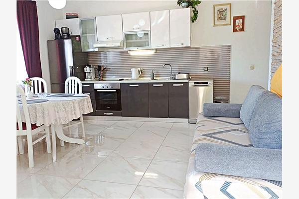 Apartment A1, for 5 persons