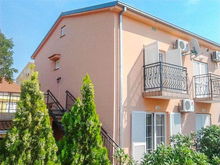 Apartmaji Eden